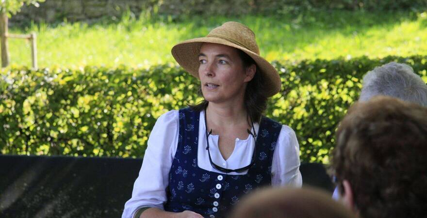 Portraitbild von Susanne Pfliegl